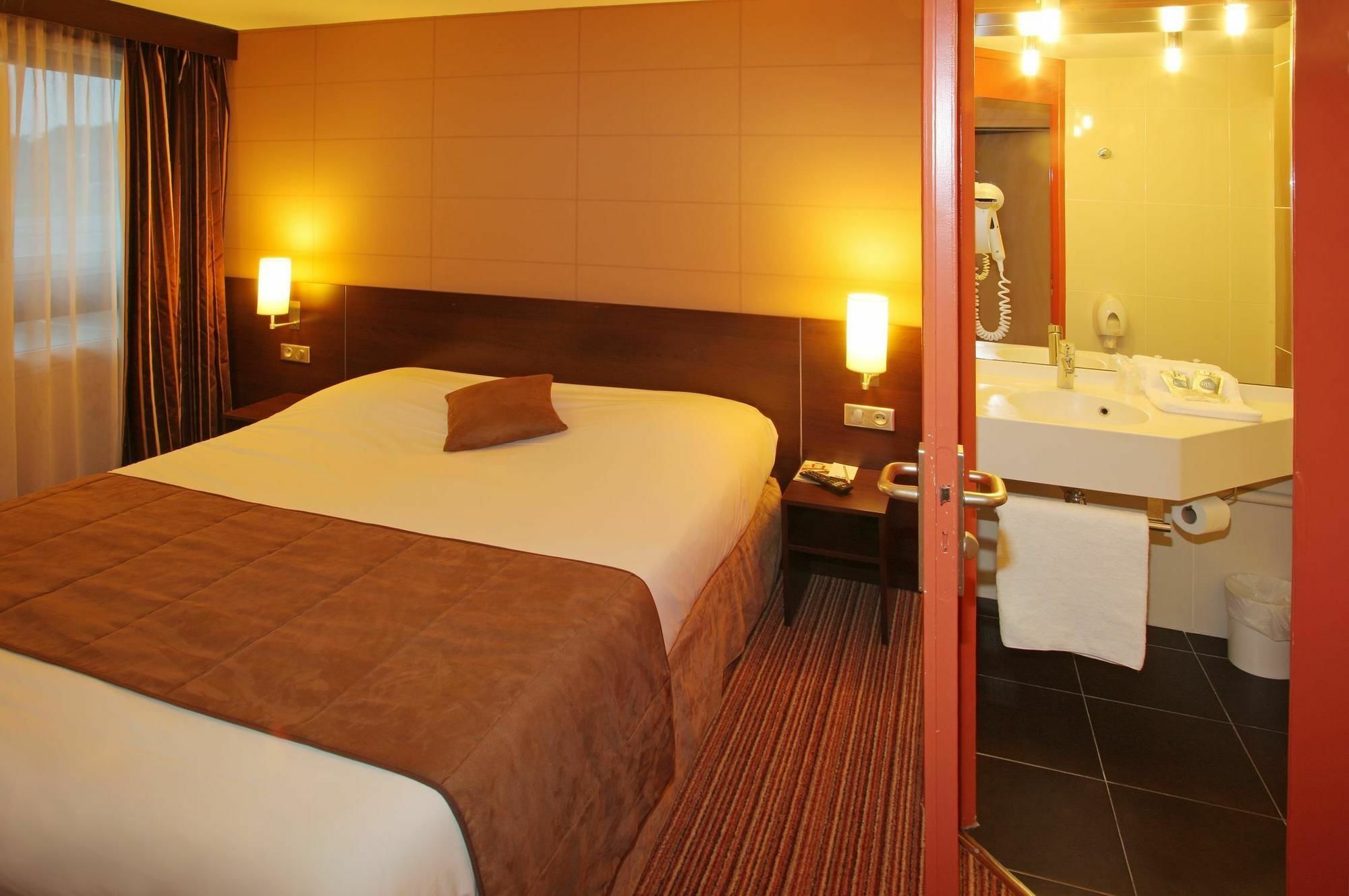Hotel Inn Design Poitiers Sud エクステリア 写真